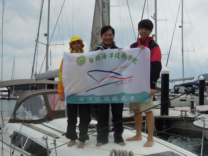 由系主任王崇武帶領參加2013 台琉國際帆船賽圖片