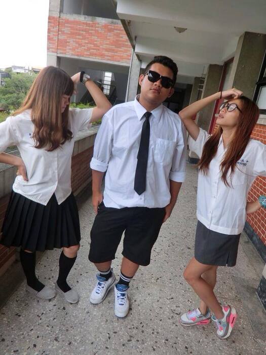 103.10.01 男神女神制服日圖片