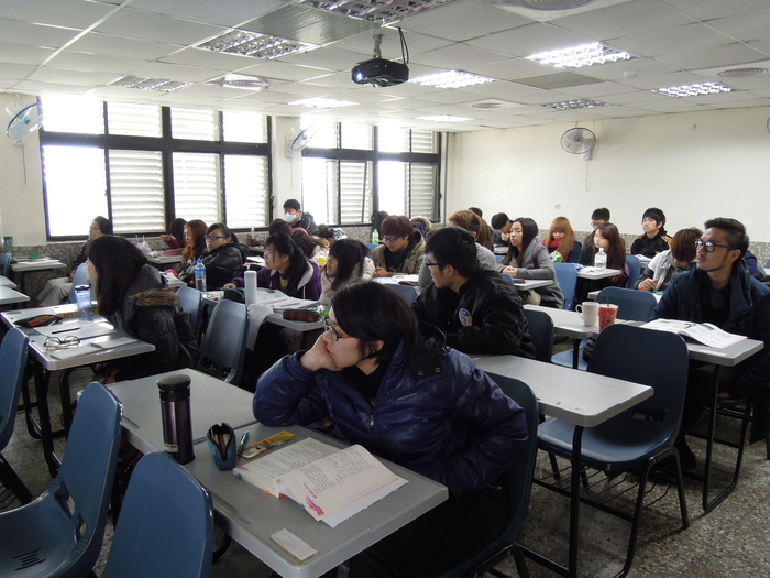 海洋休閒觀光系103年導遊領隊研習輔導班於1月15日正式開課圖片