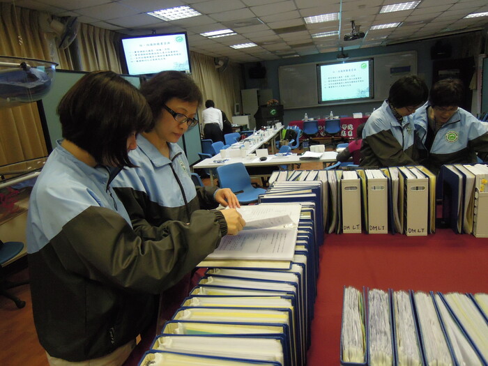 本校於12月9日舉辦校內學術單位自我評鑑工作圖片