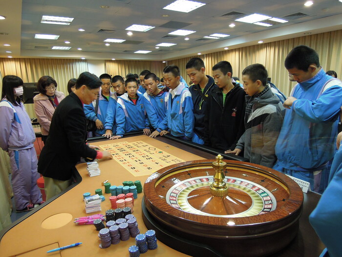 2013.01.25漳和國中師生對海觀系博奕、操舟特色課程體驗深刻印象圖片