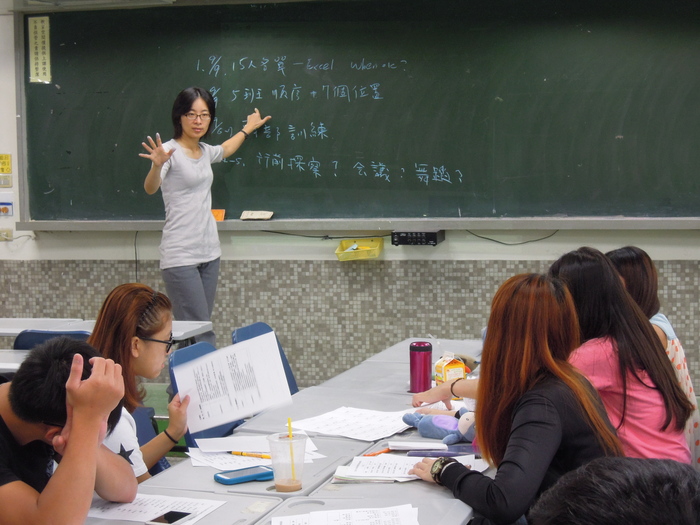2013.9.4 系學會102學年第1學期活動籌備會議記錄圖片