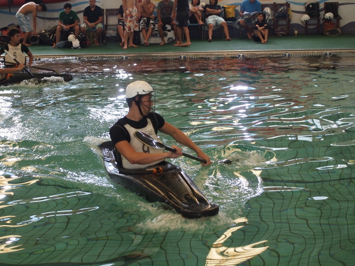 海洋休閒觀光系於8/31辦理「2013年台北海洋技術學院全國學生3對3輕艇水球賽」，順利圓滿。圖片