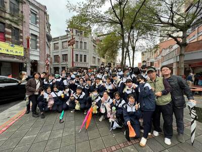 協助淡水工商辦理大稻埕校外教學活動圖片
