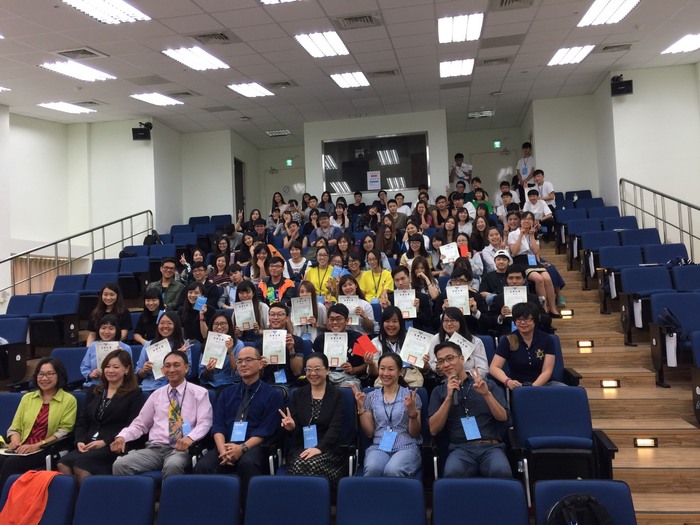 本系同學參加2018觀光數位創新遊程設計競賽榮獲特優及評審獎圖片
