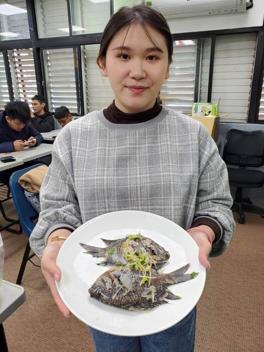 海觀系平安夜與紋豆娘魚、臭肚魚跟海吳郭一起過圖片