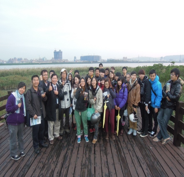 本系於2013.11.28舉辦2013社子島在地文化研討會圖片