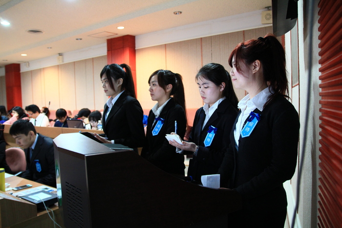 102.01.10海洋休閒觀光系於國際會議廳舉辦101學年度「畢業班專題製作成果發表會」圖片